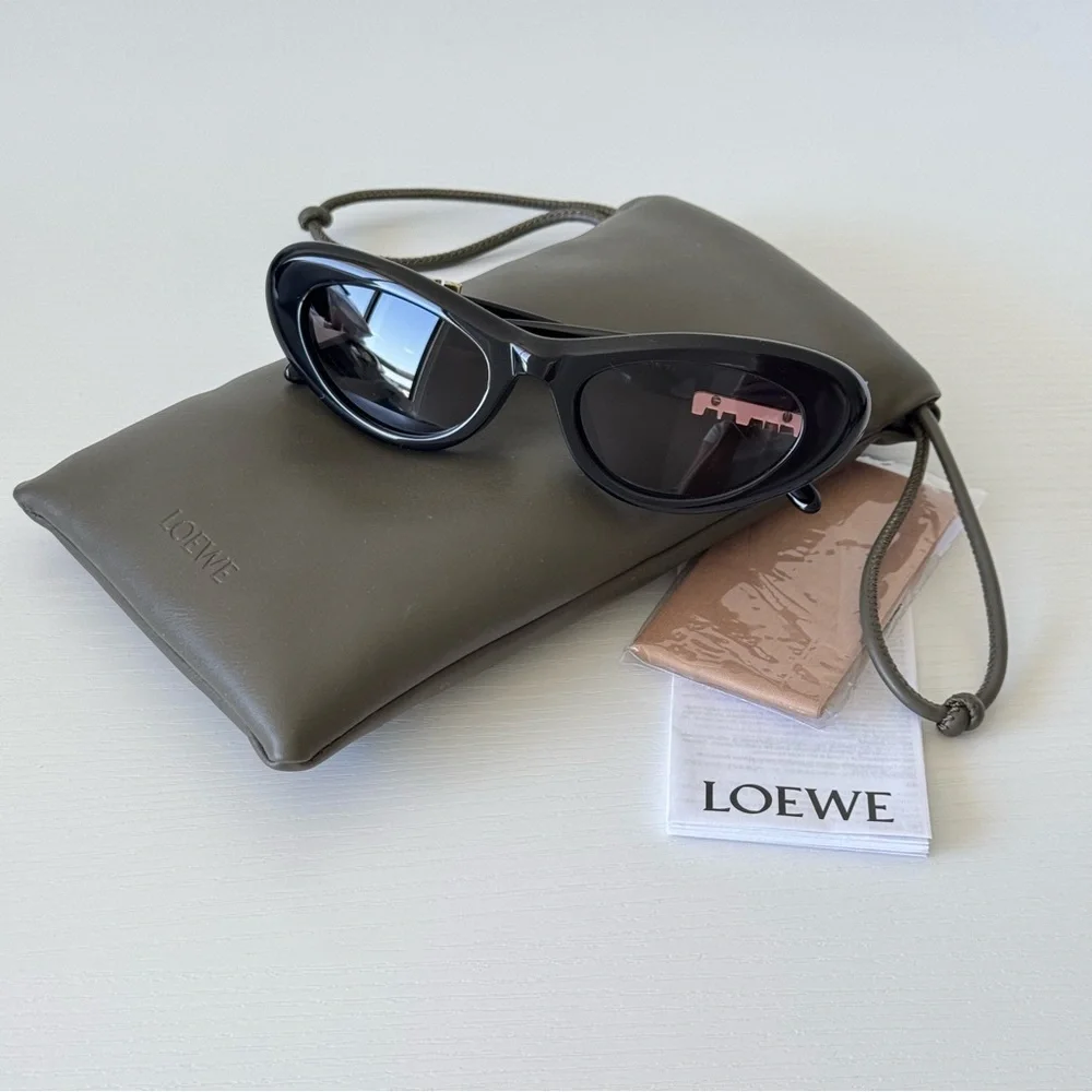 New! Loewe Black Cat-Eye Sunglasses LW40156U 01A, Authentic